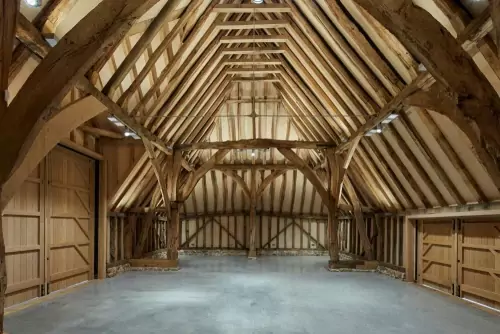 Why Choose Anthony Hicks for Oak Stables in Kent & Sussex?