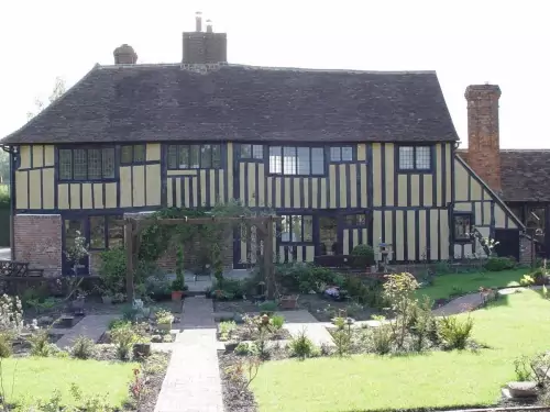 Bespoke Oak Pergola Design