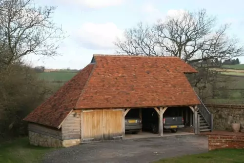 Oak Carriage Houses in Kent